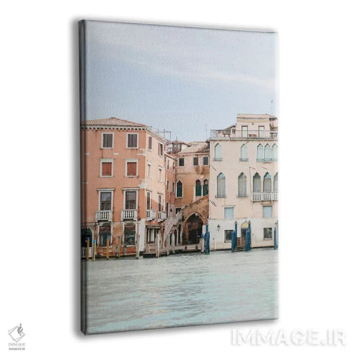 تابلو دکوراتیو Venice, Italy,ساختمان های کنار کانال شماره ۲، ونیز، ا… اثر لاولی لیتل هوم کو - نمای پرسپکتیو محصول