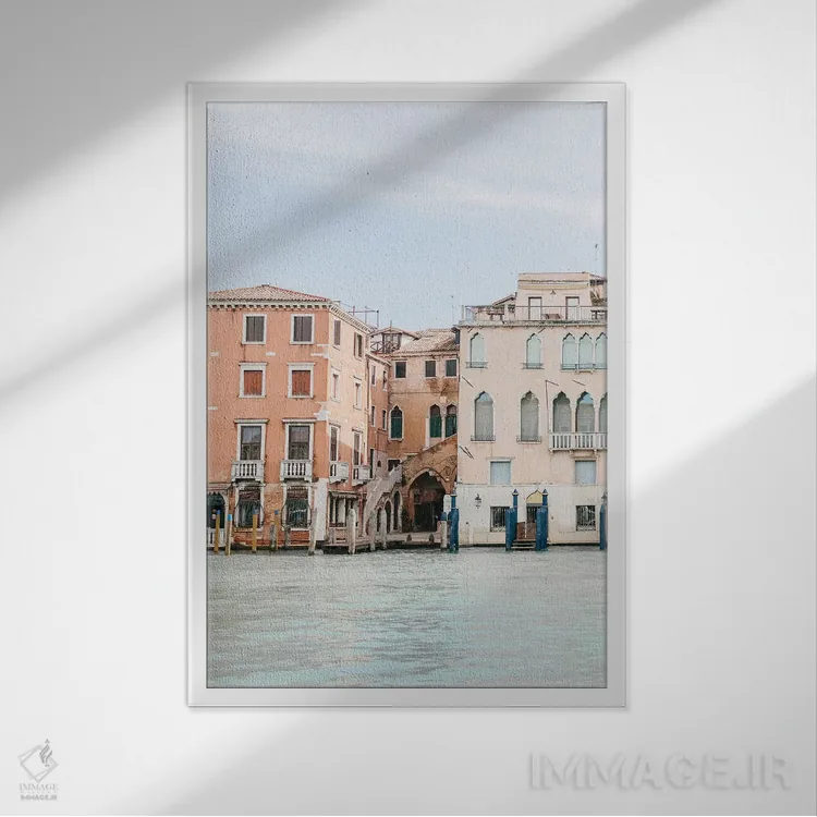 تابلو دکوراتیو Venice, Italy,ساختمان های کنار کانال شماره ۲، ونیز، ا… اثر لاولی لیتل هوم کو - نمای قابدار سفید