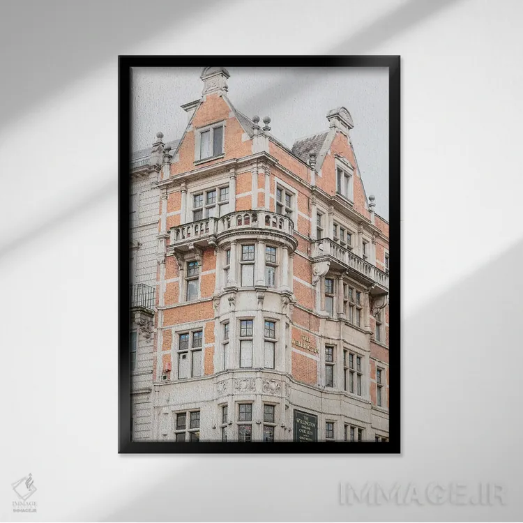 تابلو دکوراتیو London, England,گوشه ساختمان، لندن، انگلستان اثر لاولی لیتل هوم کو - نمای قابدار مشکی