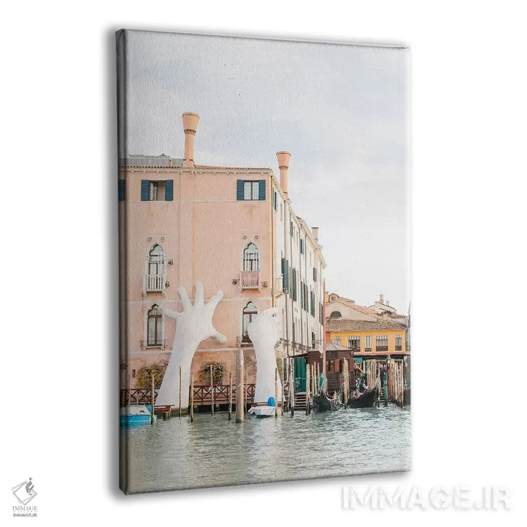 تابلو دکوراتیو Venice, Italy,دست ها روی ساختمان، ونیز، ایتالیا اثر لاولی لیتل هوم کو - نمای پرسپکتیو محصول