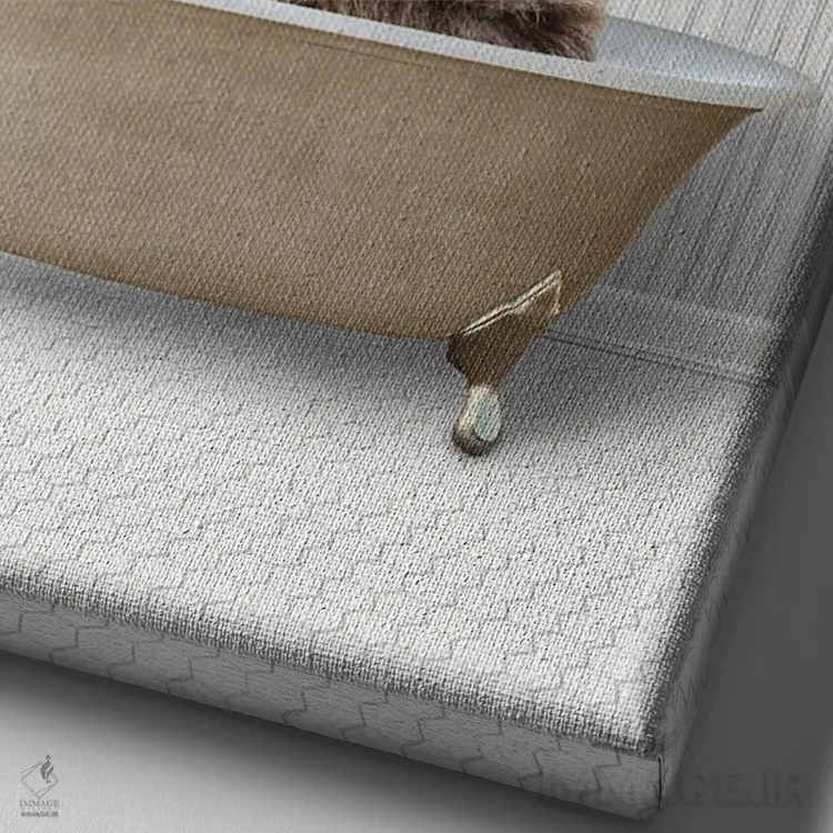 تابلو دکوراتیو خرس زمان حمام اثر لترد اند لایند - نمای نزدیک بافت بوم