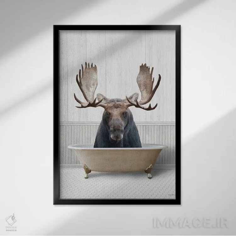 تابلو دکوراتیو گوزن شمالی زمان حمام اثر لترد اند لایند - نمای قابدار مشکی