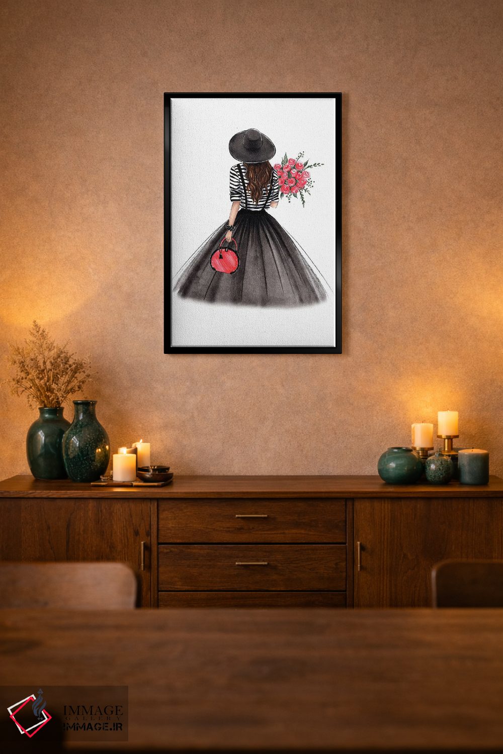 تابلو دکوراتیو حال و هوای پاریس؛ دختر مشکی مو اثر لالانا آرتس - D2B
