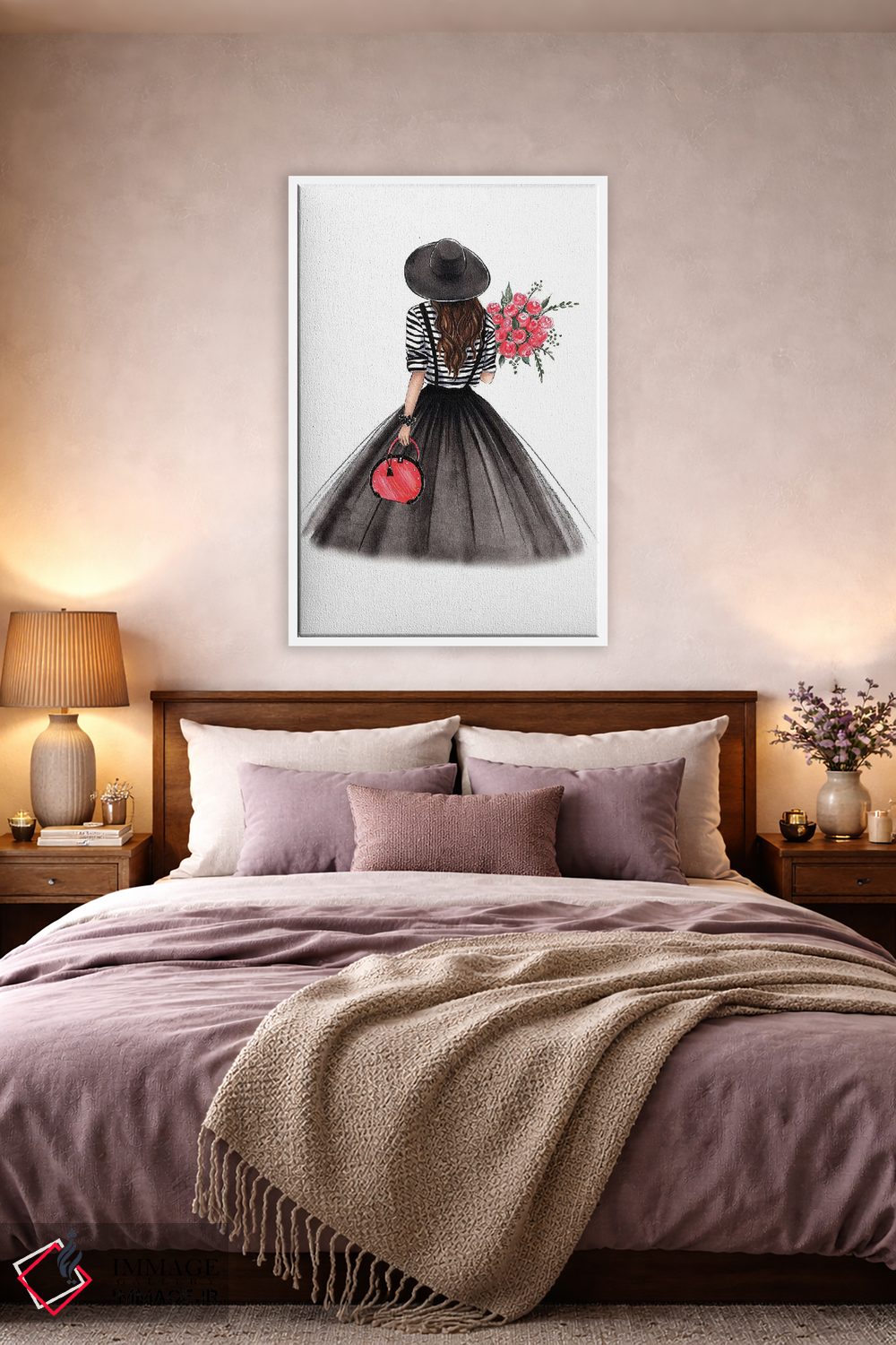 تابلو دکوراتیو حال و هوای پاریس؛ دختر مشکی مو اثر لالانا آرتس - D3W