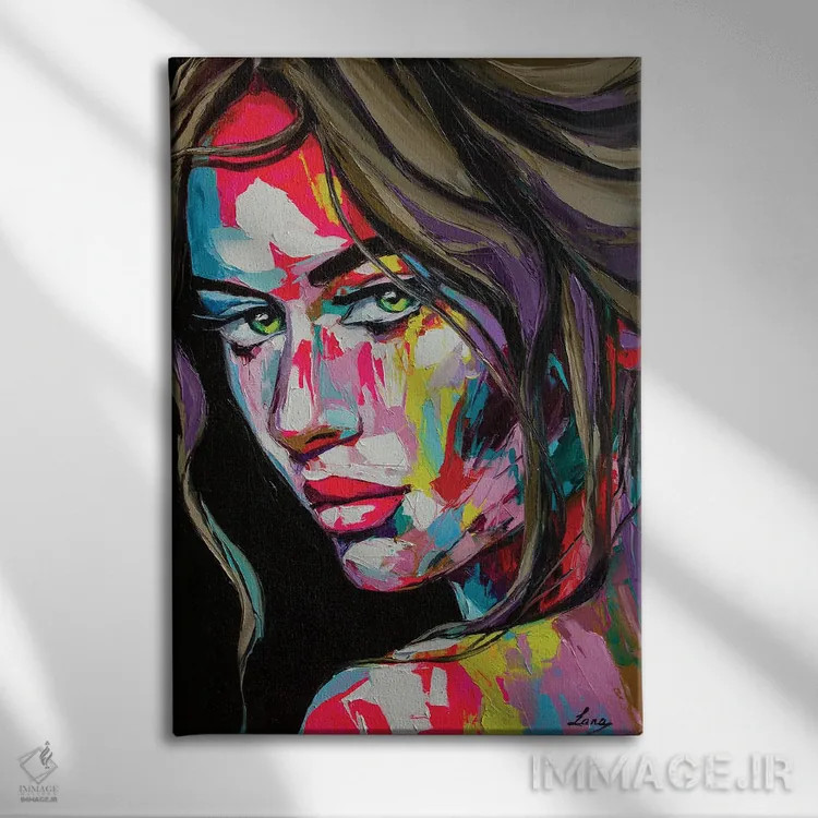 تابلو دکوراتیو مسیر ایده های دیوانه وار اثر لانا فری - نمای روبهرو روی دیوار