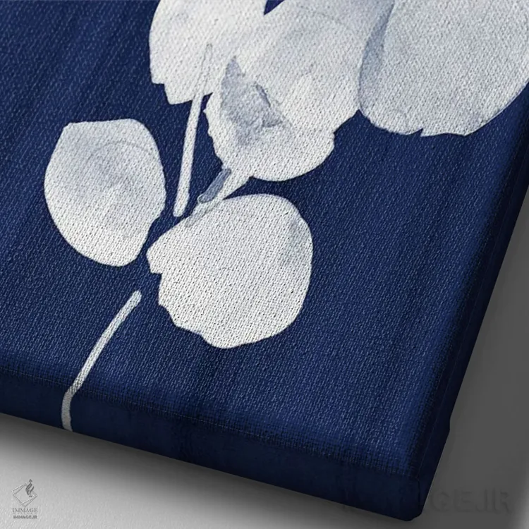 تابلو انتزاعی "برگ های اکالیپتوس روی سرمه ای" اثر لینی لورث - نمای نزدیک بافت بوم