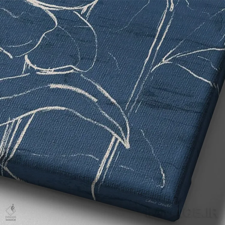 تابلو مینیمال "طرح گل روی سرمه ای II" اثر لینی لورث - نمای نزدیک بافت بوم