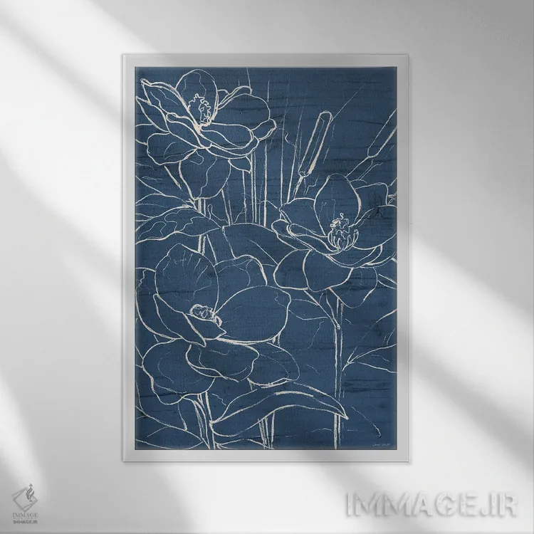 تابلو مینیمال "طرح گل روی سرمه ای II" اثر لینی لورث - نمای قابدار سفید