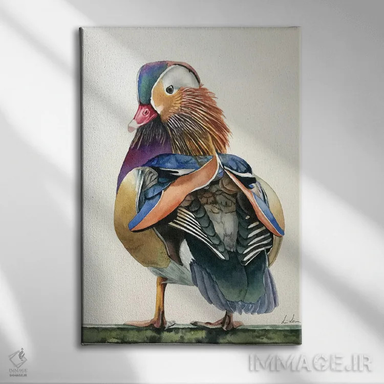 تابلو دکوراتیو "اردک ماندارین" اثر لیزا لنون - نمای روبهرو روی دیوار