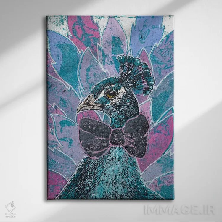 تابلو دکوراتیو "شکوه طاووس" اثر شارلین لومیس - نمای روبهرو روی دیوار