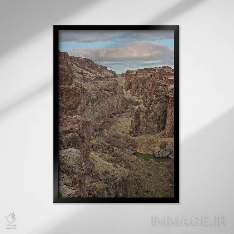 تابلو دکوراتیو دره مرتفع سوکور کریک اثر لوئیس راث - نمای قابدار مشکی