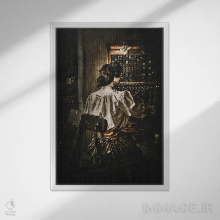 تابلو دکوراتیو اپراتور اثر لوئیس راث - نمای قابدار سفید