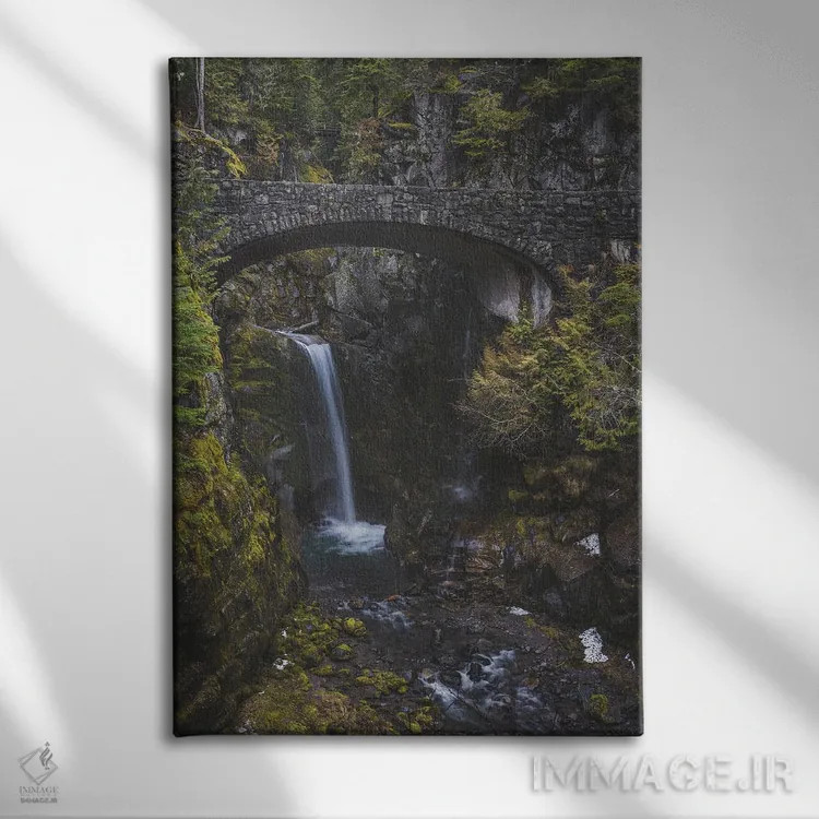 تابلو دکوراتیو آبشار کریستین اثر لوئیس راث - نمای روبهرو روی دیوار