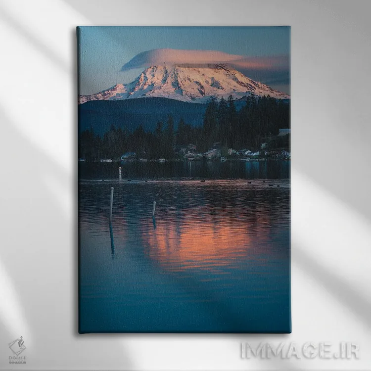 تابلو دکوراتیو غروب رینییر بر دریاچه صاف اثر لوئیس راث - نمای روبهرو روی دیوار