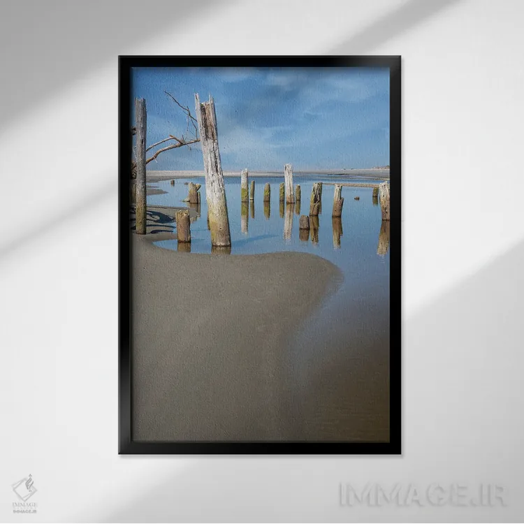 تابلو دکوراتیو خطوط دار اثر لوئیس راث - نمای قابدار مشکی