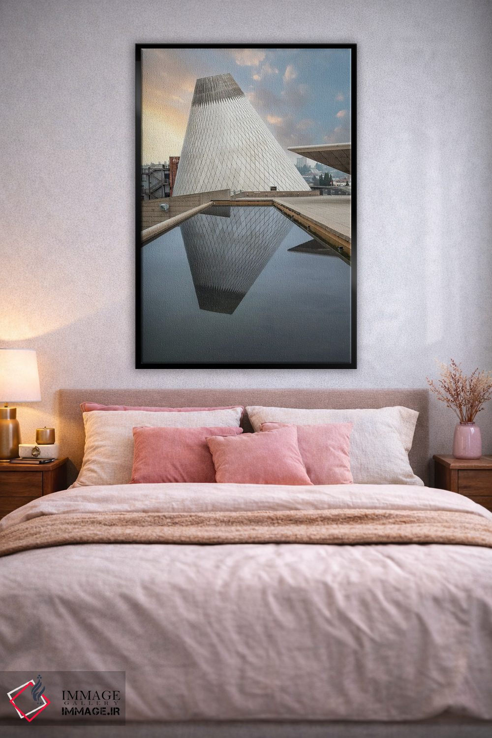 تابلو دکوراتیو گنبد اثر لوئیس راث - D2B