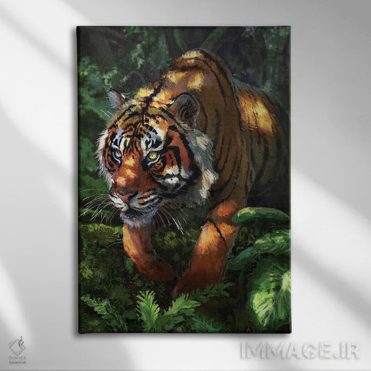 تابلو دکوراتیو ببر کمین کرده اثر لوییز گلبی - نمای روبهرو روی دیوار