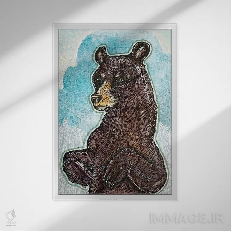 تابلو دکوراتیو خرس جوان ایستاده اثر لینت شلی - نمای قابدار سفید