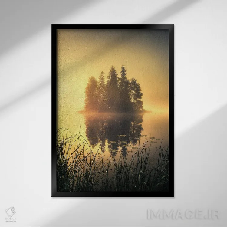 تابلو دکوراتیو مه اسرارآمیز اثر لاری لوهی - نمای قابدار مشکی