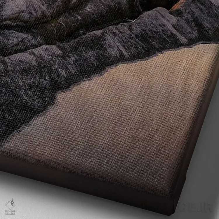 تابلو دکوراتیو خورشید نیمه شب در سنیا اثر لاری لوهی - نمای نزدیک بافت بوم