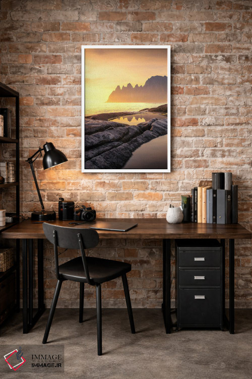 تابلو دکوراتیو خورشید نیمه شب در سنیا اثر لاری لوهی - D3W