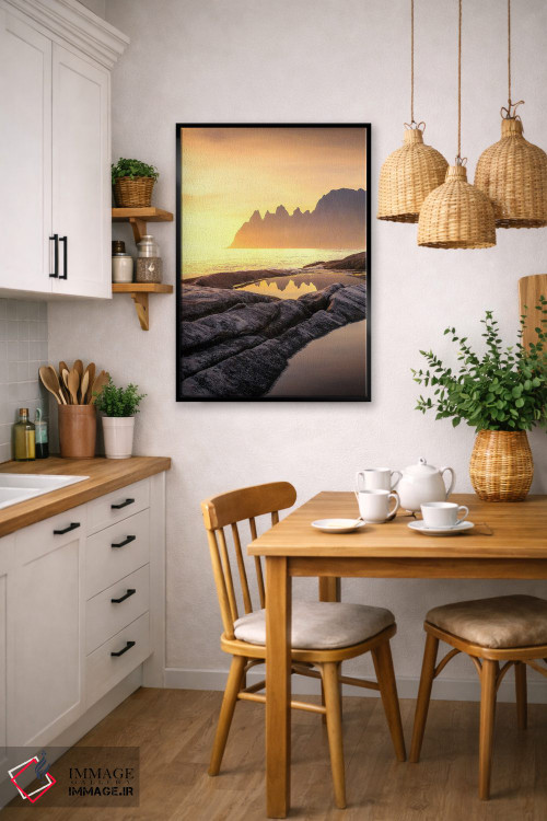 تابلو دکوراتیو خورشید نیمه شب در سنیا اثر لاری لوهی - D6B