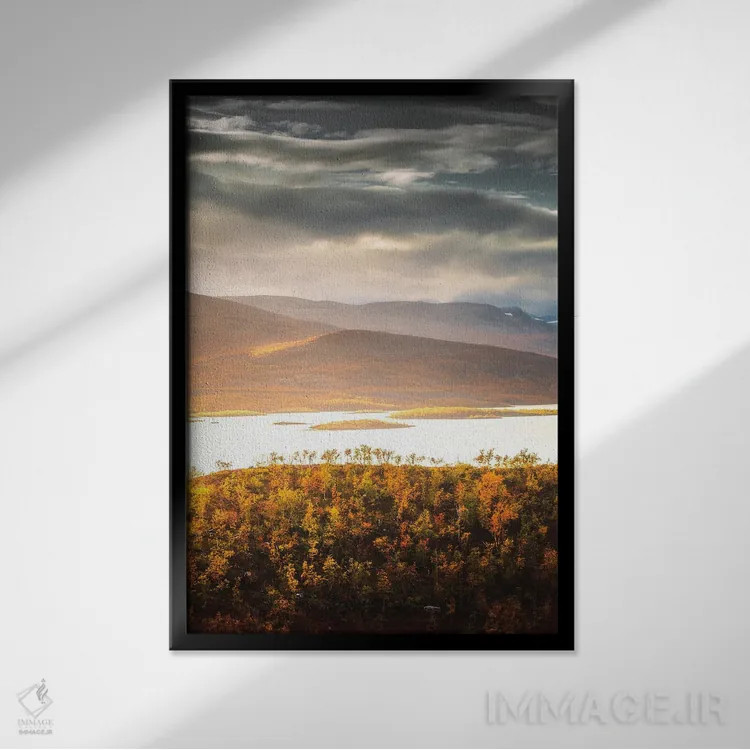 تابلو دکوراتیو جادوی لاپلند اثر لاری لوهی - نمای قابدار مشکی