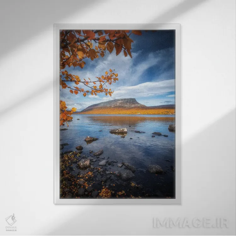 تابلو دکوراتیو کوه سائانا اثر لاری لوهی - نمای قابدار سفید