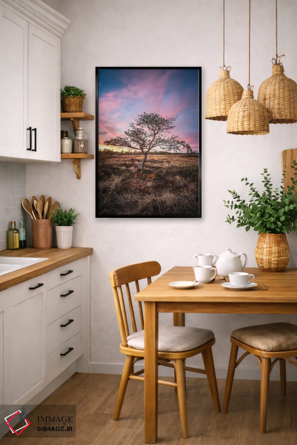 تابلو دکوراتیو تورن سوئو اثر لاری لوهی - D6B