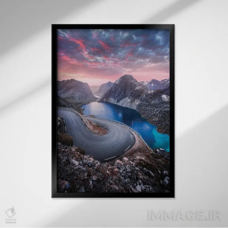 تابلو دکوراتیو جاده کوهستانی اثر لاری لوهی - نمای قابدار مشکی