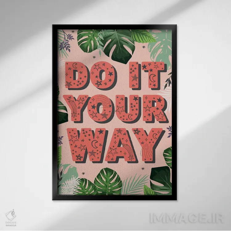 تابلو دکوراتیو نوجوان دوردست هرروزه ۱ اثر لیزا وایت باتن - نمای قابدار مشکی