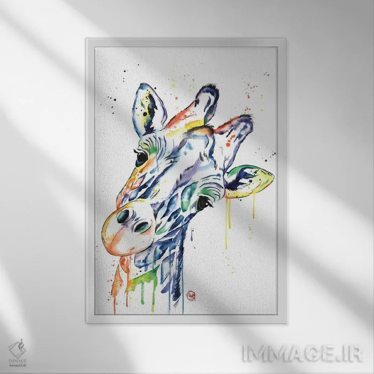 تابلو دکوراتیو زرافه کنجکاو اثر لیزا وایت هاوس - نمای قابدار سفید