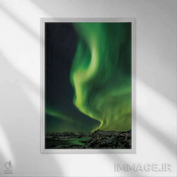 تابلو دکوراتیو شفق شمالی اثر مارکو کارماسی - نمای قابدار سفید