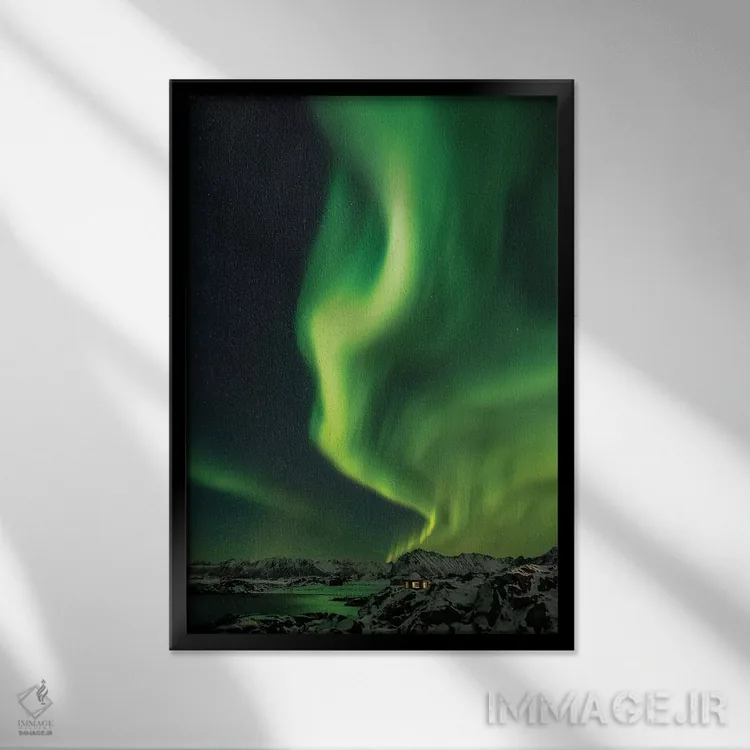 تابلو دکوراتیو شفق شمالی اثر مارکو کارماسی - نمای قابدار مشکی