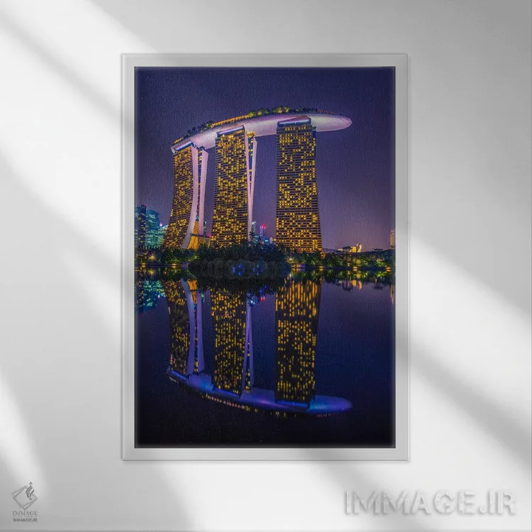 تابلو دکوراتیو مارینا بی سندز اثر مارکو کارماسی - نمای قابدار سفید