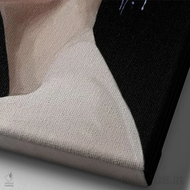 تابلو مدرن سوسن با گل ها و پروانه ها اثر مارسیا آلک - نمای نزدیک بافت بوم