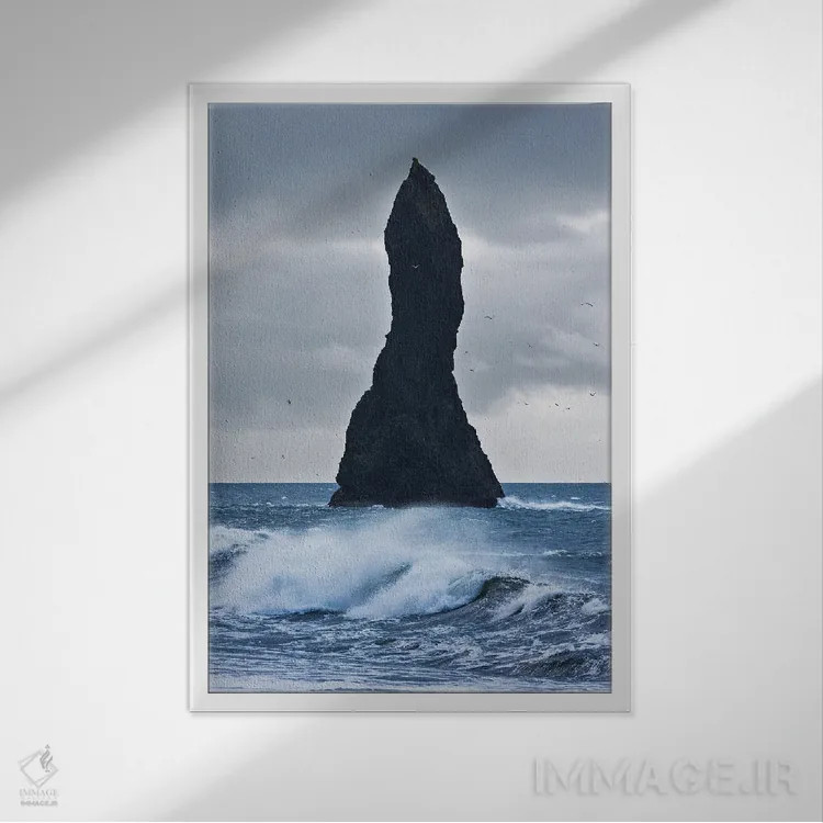 تابلو دکوراتیو ویک اثر مائورو باتیستلی - نمای قابدار سفید