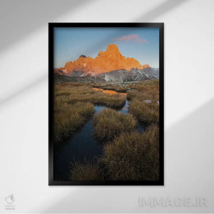 تابلو دکوراتیو دولومیت ها اثر مائورو باتیستلی - نمای قابدار مشکی