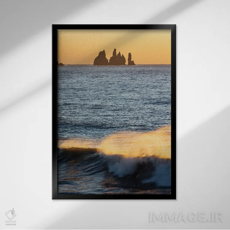 تابلو دکوراتیو نور غروب اثر مائورو باتیستلی - نمای قابدار مشکی