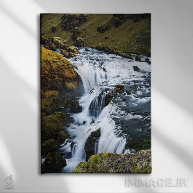 تابلو دکوراتیو زیبایی آب اثر مائورو باتیستلی - نمای روبهرو روی دیوار