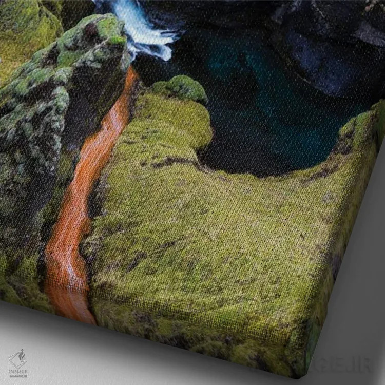 تابلو دکوراتیو ملاقات اثر مائورو باتیستلی - نمای نزدیک بافت بوم