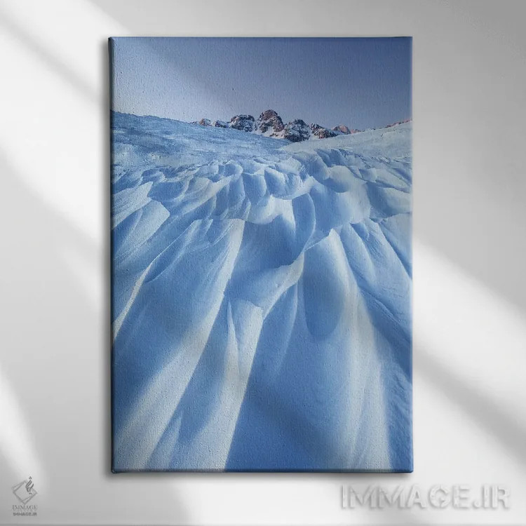 تابلو دکوراتیو حاکمیت باد اثر مائورو باتیستلی - نمای روبهرو روی دیوار