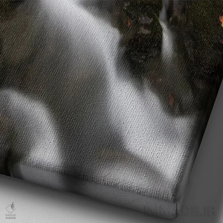 تابلو دکوراتیو آبشار پاییزی اثر مائورو باتیستلی - نمای نزدیک بافت بوم