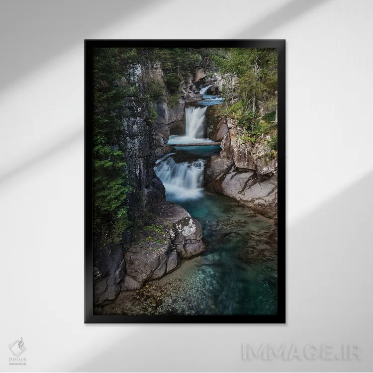 تابلو دکوراتیو خالص اثر مائورو باتیستلی - نمای قابدار مشکی