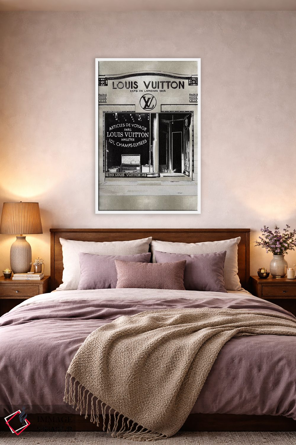 تابلو دکوراتیو ویترین فروشگاه طراح در زمینه نقره ای اثر مدلین بلیک - D2W