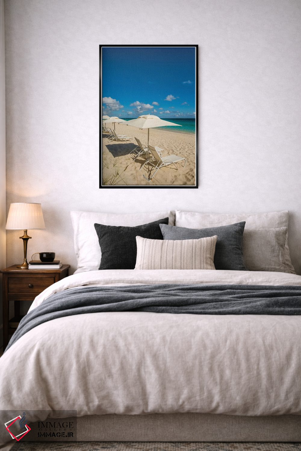 تابلو دکوراتیو چترهای ساحلی در ساحل گریس بی II، پروویدنسیالس، جزایر ترک… اثر مایکل دفریتاس - D6B