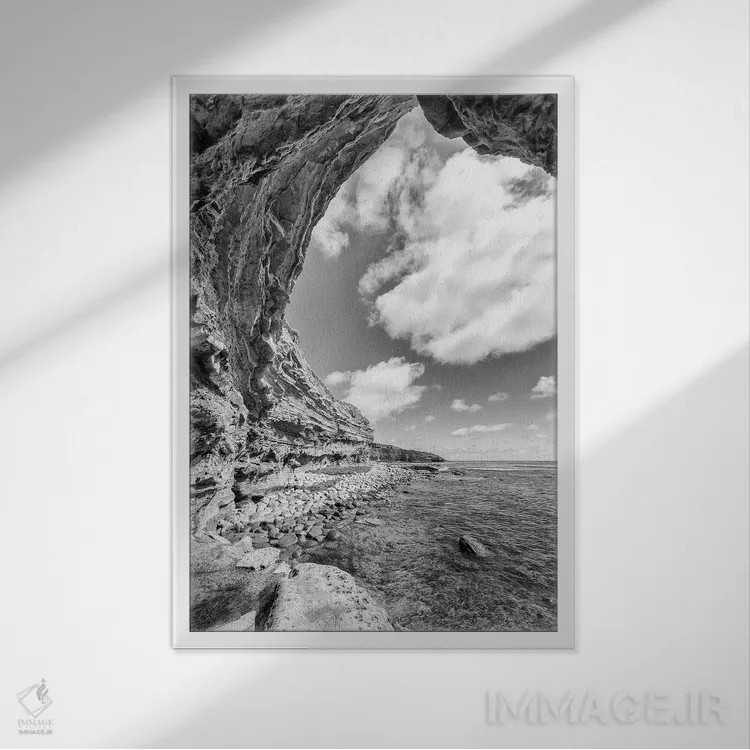 تابلو دکوراتیو ساحل صخره های غروب سان دیه گو به صورت تک رنگ اثر ملانی ویولا - نمای قابدار سفید