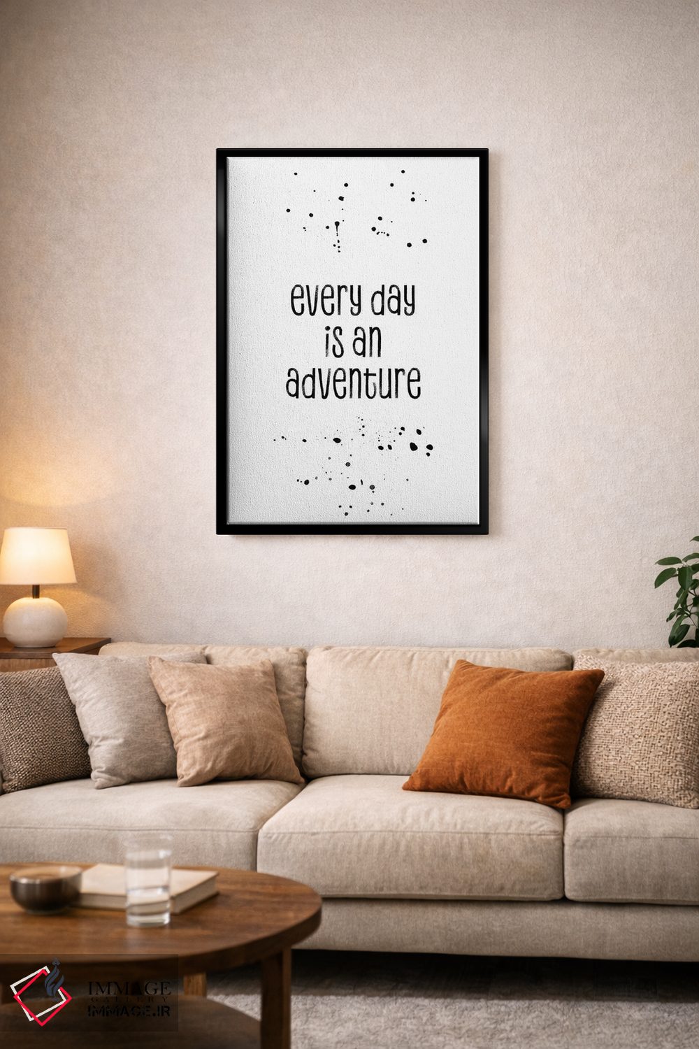 تابلو دکوراتیو هر روز یک ماجراجویی است اثر ملانی ویولا - D4B