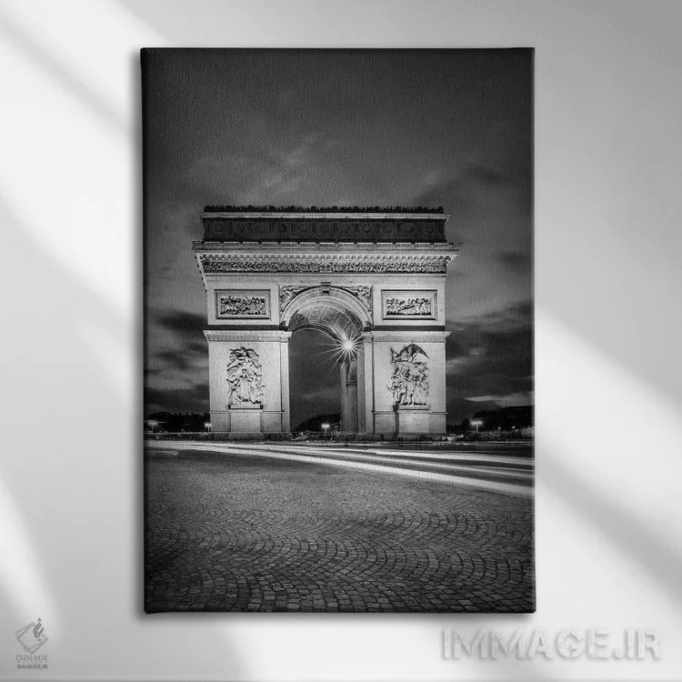 تابلو دکوراتیو طاق نصرت پاریس اثر ملانی ویولا - نمای روبهرو روی دیوار