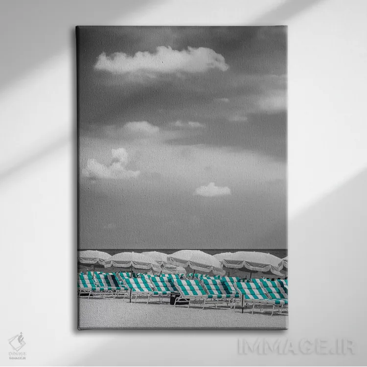 تابلو دکوراتیو صحنه ساحل با برجستگی رنگ فیروزه ای اثر ملانی ویولا - نمای روبهرو روی دیوار